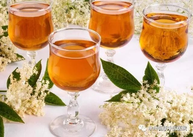 酒梅和酸梅的功效_酸梅酒有什么用處_酸梅酒的功效與作用