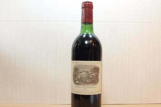 過期回收紅酒人有責(zé)任嗎_過期的紅酒有人回收嗎_過期紅酒有收藏價值嗎