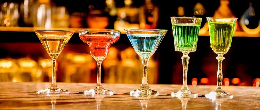 白酒兌飲料對(duì)身體有害嗎_白酒兌什么飲料好喝_兌白酒飲料喝好還是不好