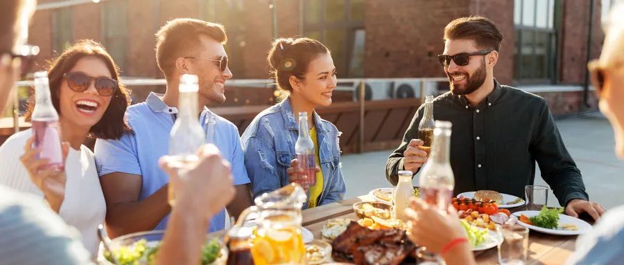 白酒兌什么飲料好喝_白酒兌飲料對(duì)身體有害嗎_兌白酒飲料喝好還是不好