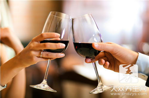 稔子根泡酒功效作用有哪些呢？