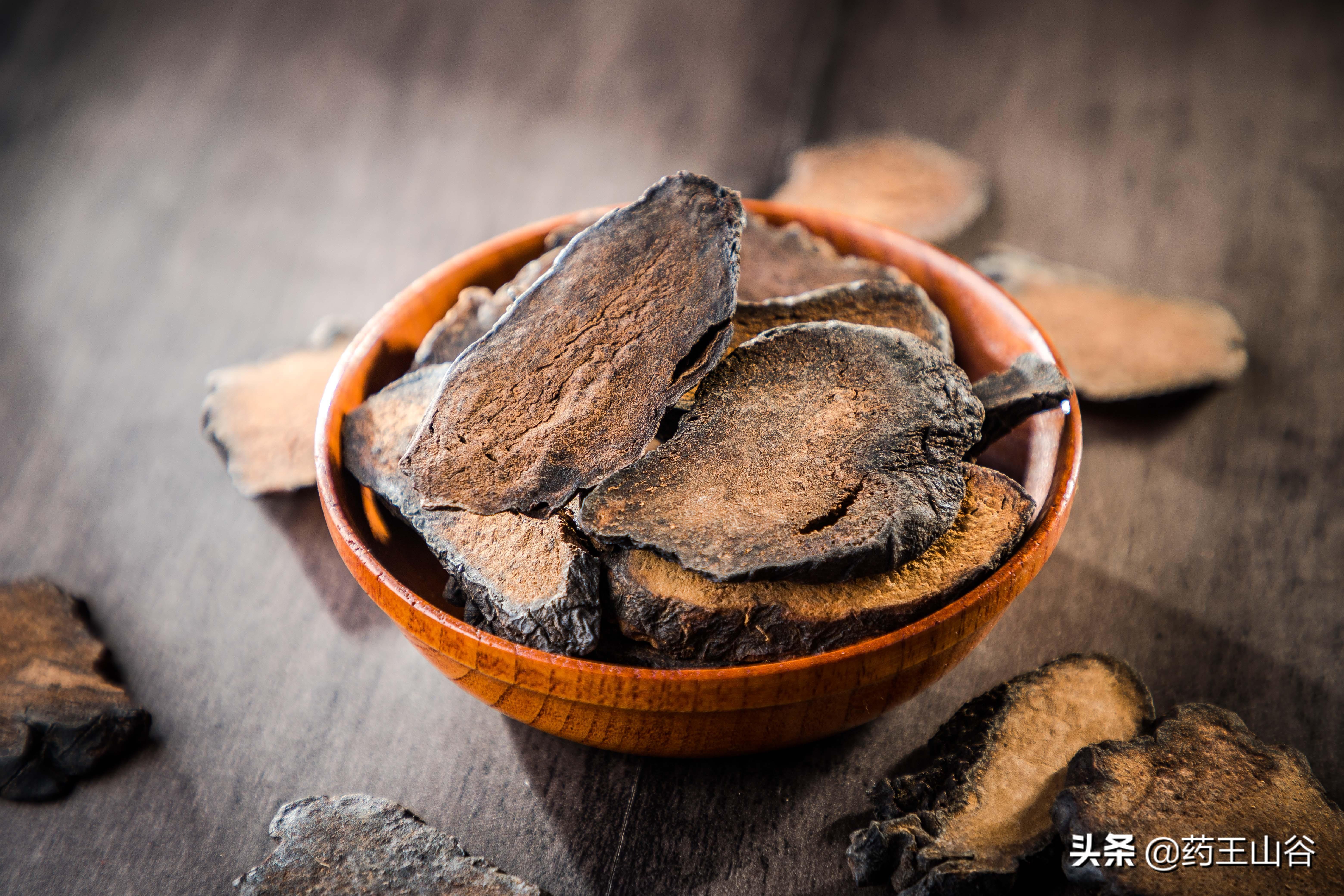 泡酒配方杜仲最佳是什么顏色_杜仲泡酒加什么藥方最好_杜仲泡酒的最佳配方是